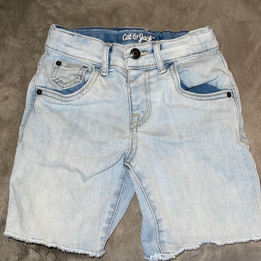 Cat & Jack shorts